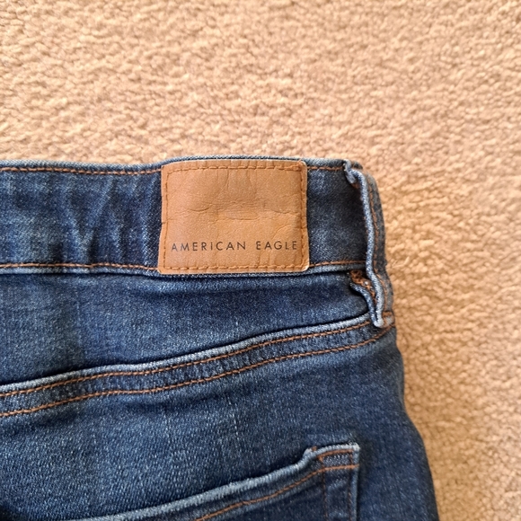 American Eagle Jeans Kick Boot Crop Women's 8 Short Blue Denim Frayed Hem - Picture 12 of 14